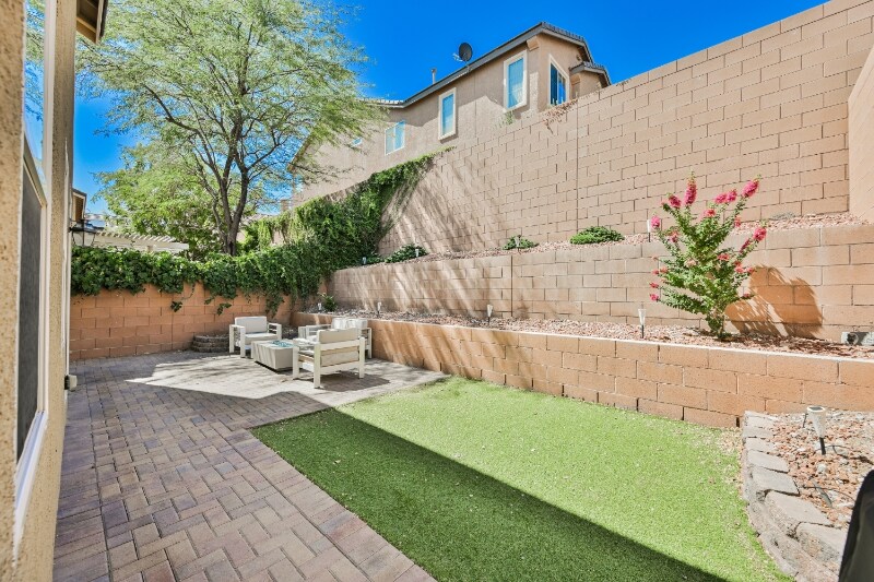 Building Photo - 7333 Chesapeake Cove St