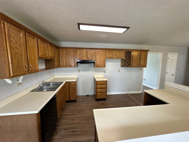 Building Photo - 5507 Branston Dr