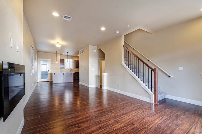 Building Photo - 14427 SW Meridian St