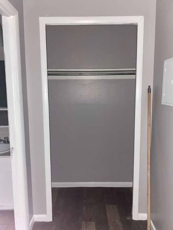 Building Photo - 1885 N Taylor Rd