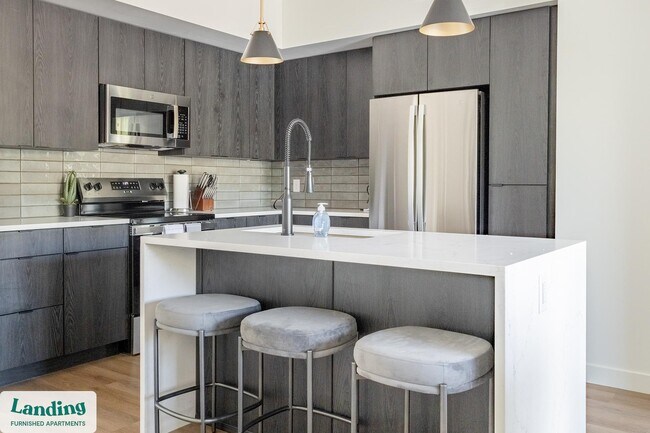 Building Photo - 357 E 500 S