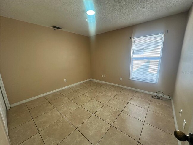 Building Photo - 12953 Los Alamitos Ct