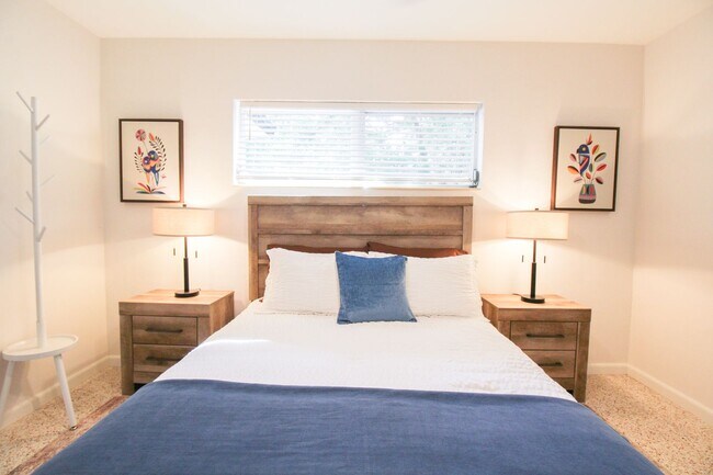 Building Photo - West of Trail Mid-Century Gem with New Designer Kitchen & Oversized Corner Lot