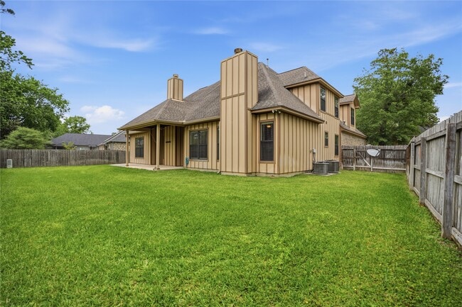 Building Photo - 536 Stephen F Austin Dr