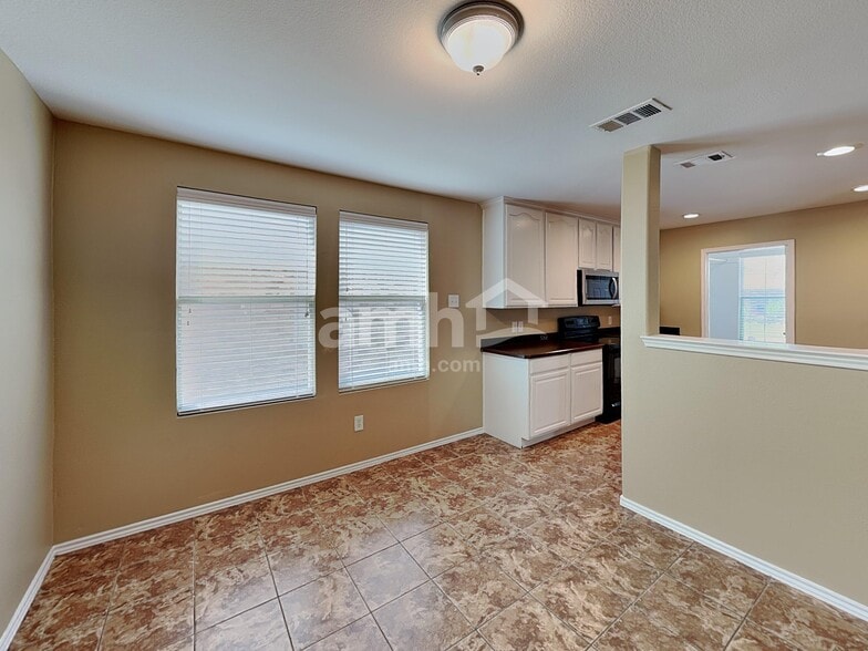 Building Photo - 3613 Camino Real Trail