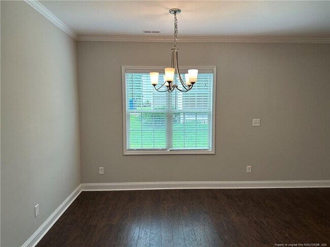 Building Photo - 919 Carolina Ave