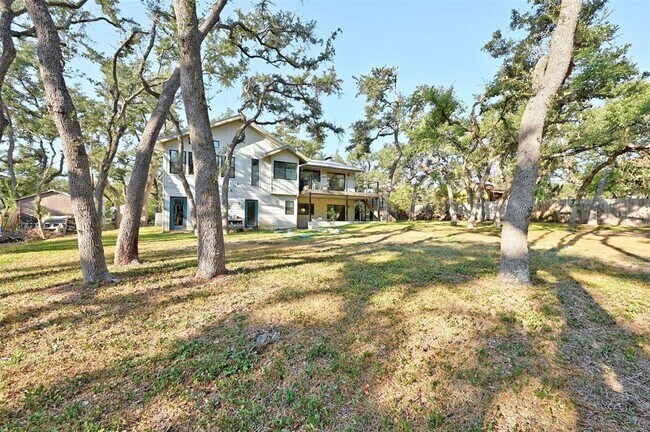 Building Photo - 10102 Murmuring Creek Dr