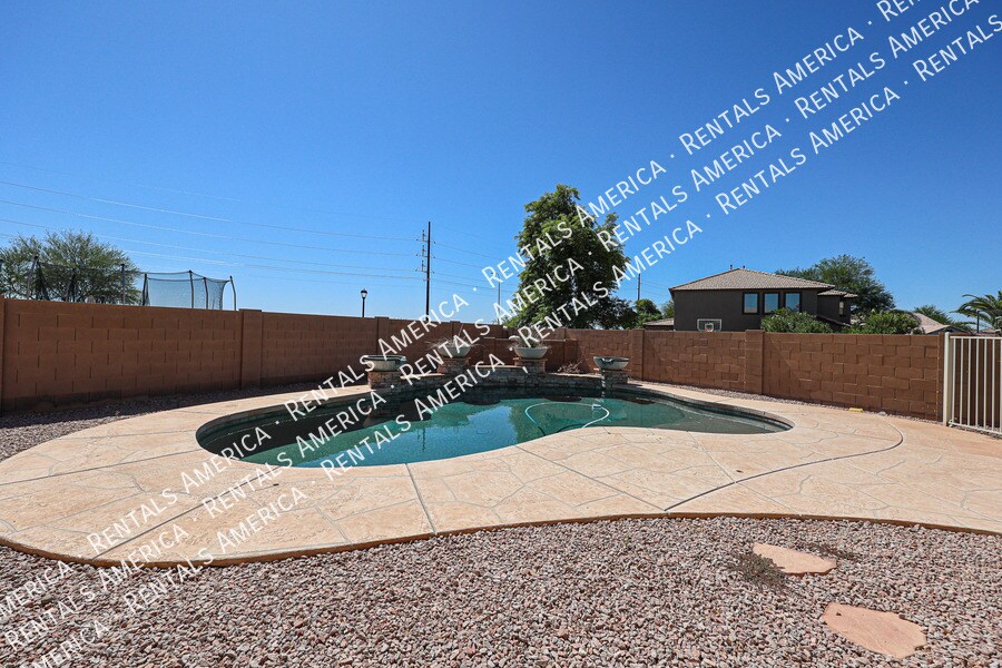 Building Photo - 6974 S Scott Dr