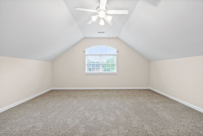 Building Photo - Gorgeous Upscale Home in the Gated Savanna...