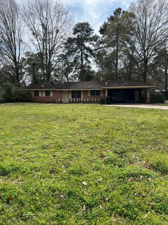 Building Photo - 1875 S Brookwood Dr