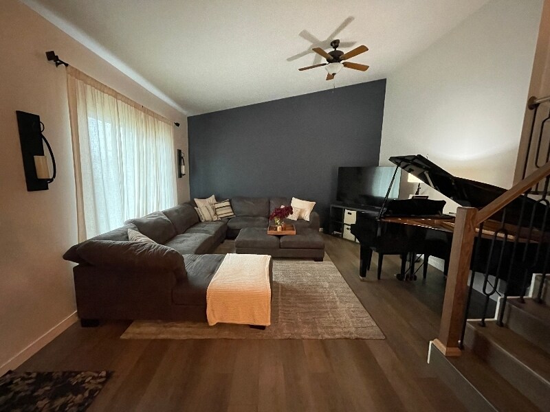 Building Photo - 1703 N Lea St