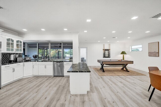 Building Photo - 3630 N 55th Ave