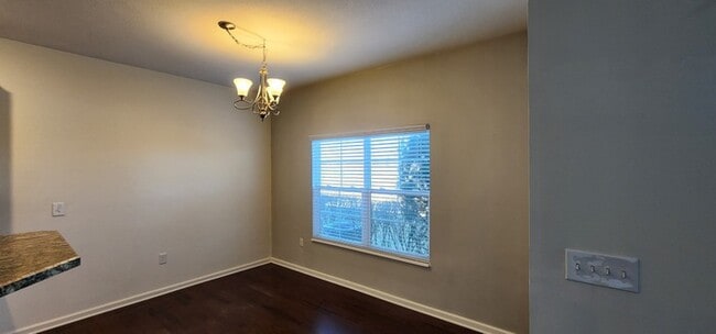 Building Photo - Fantastic 2-3 Bedroom Condo in Powell