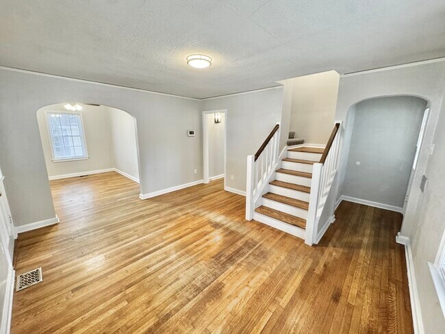 Building Photo - 3923 Spottswood Ave