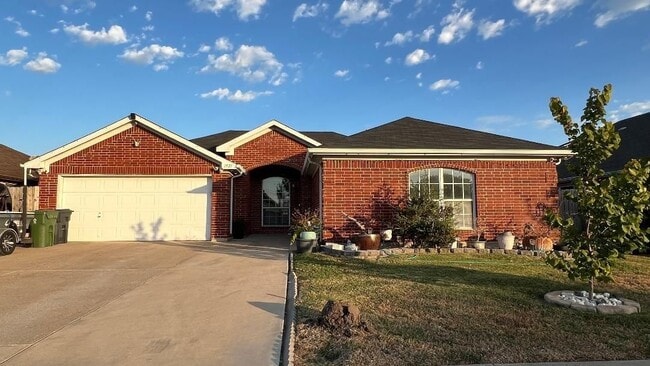 Building Photo - 1521 Brookleaf Dr
