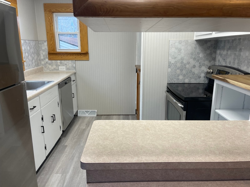 Building Photo - 3423 Osler Ave