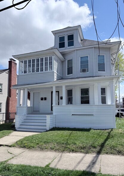 Building Photo - 173 Fairview Ave