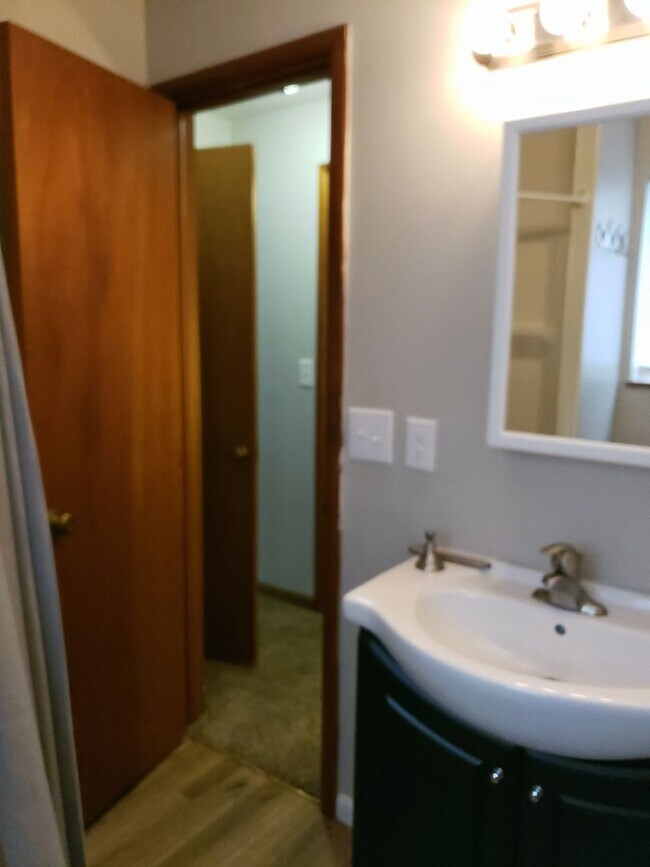 Building Photo - 4 bed / 1 bath 2 car garage home available...