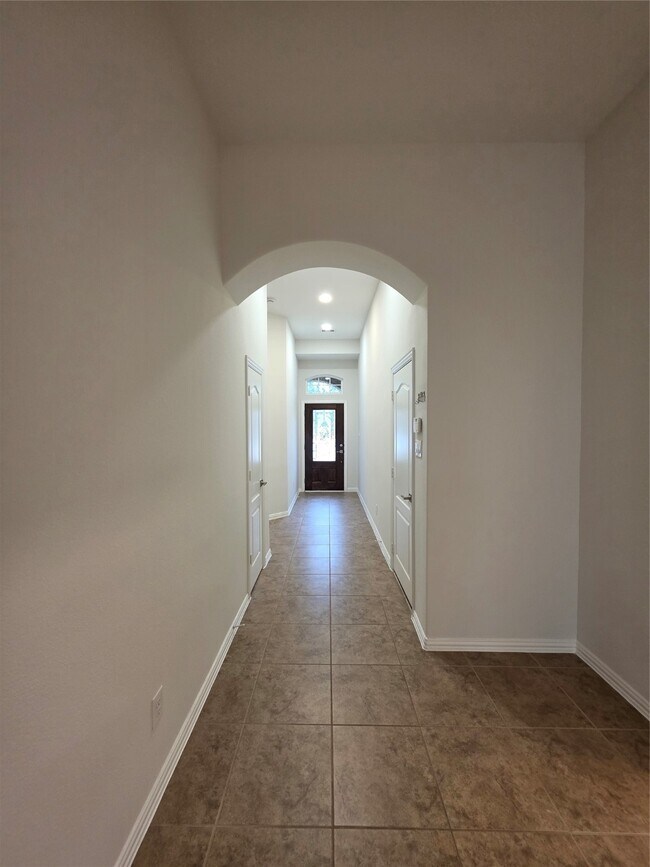 Building Photo - 26634 Grey Sparrow Dr