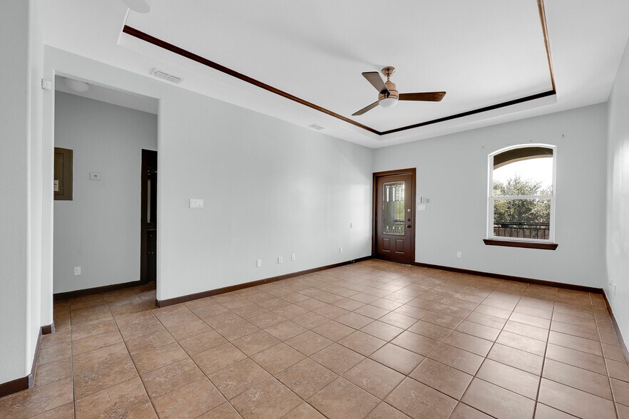 Natural lighting all throughout the apartment. - 801 E Daffodil