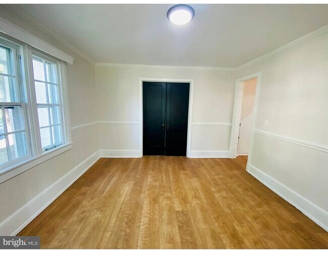 Building Photo - 201 Truitt St