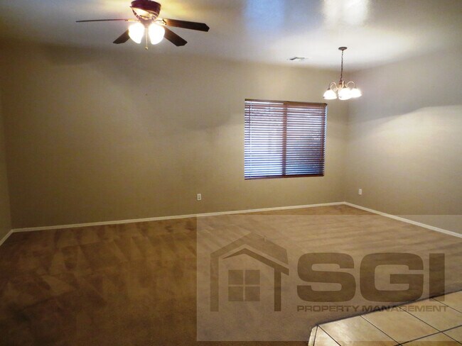 Building Photo - 3511 W Thurman Dr