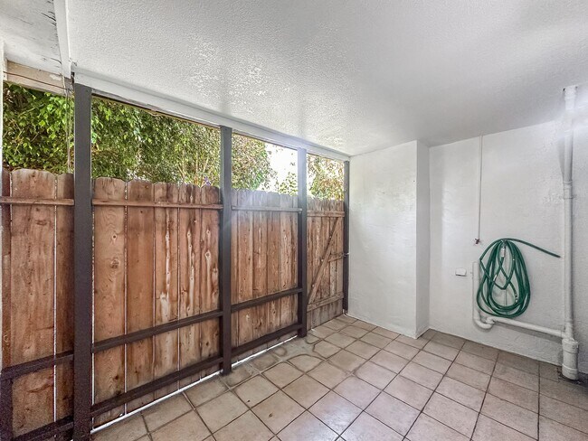 Building Photo - SD: Comfortable 2BD/2BA Condo in Chula Vista with Covered Patio & 2 Parking Spaces