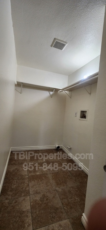 Building Photo - 1604 N H St