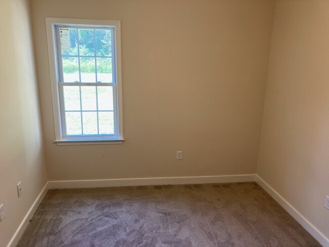 Building Photo - 351 Rolando Dr