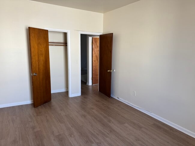 Building Photo - 213 Harrison Ave