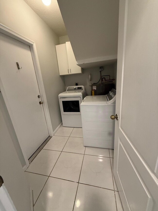 Building Photo - 15258 SW 51st St