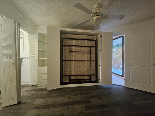 Building Photo - 1101 River Reach Dr