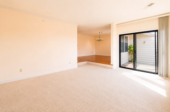 Building Photo - 3016 Ransford Cir