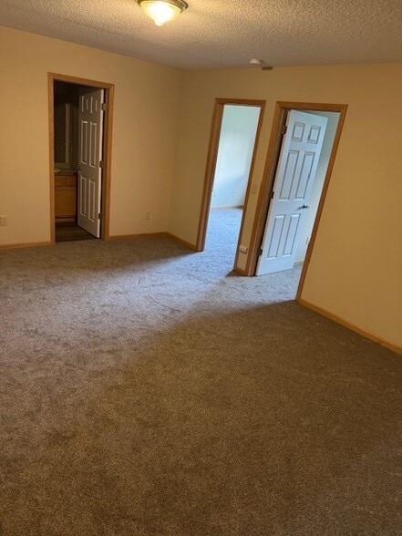 Lower level - 9171 Orchard Ln