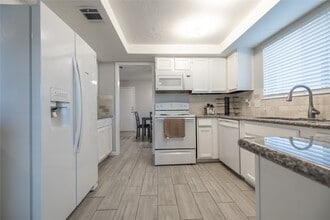 Building Photo - 9907 Towne Tower Ln