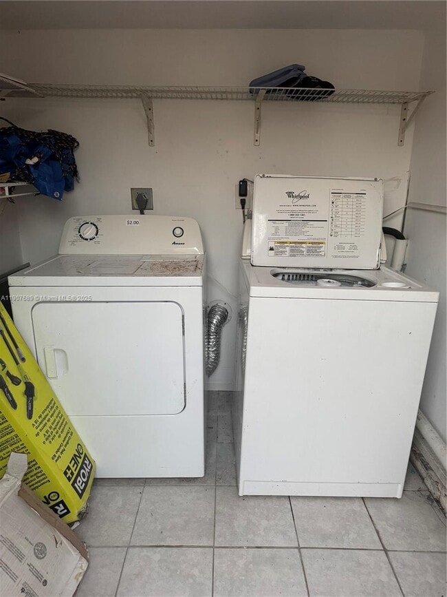 Building Photo - 3271 NW 15th St