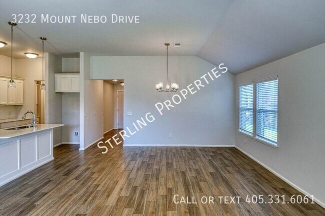 Building Photo - 3232 Mt Nebo Dr