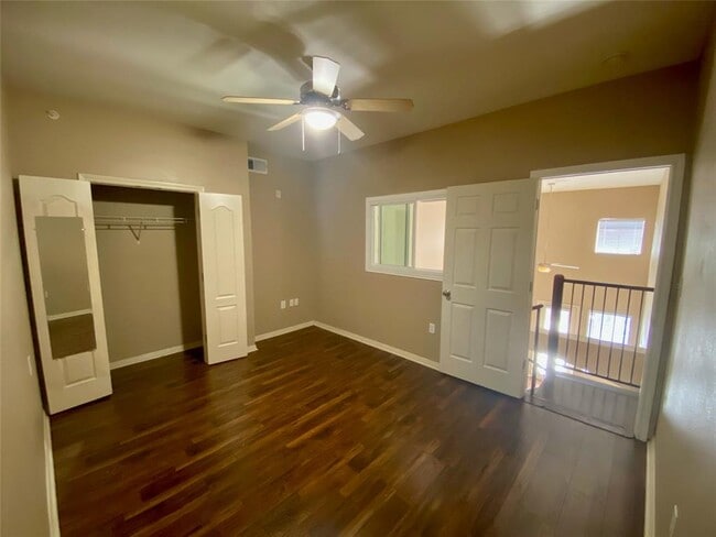 Building Photo - 2505 San Gabriel St