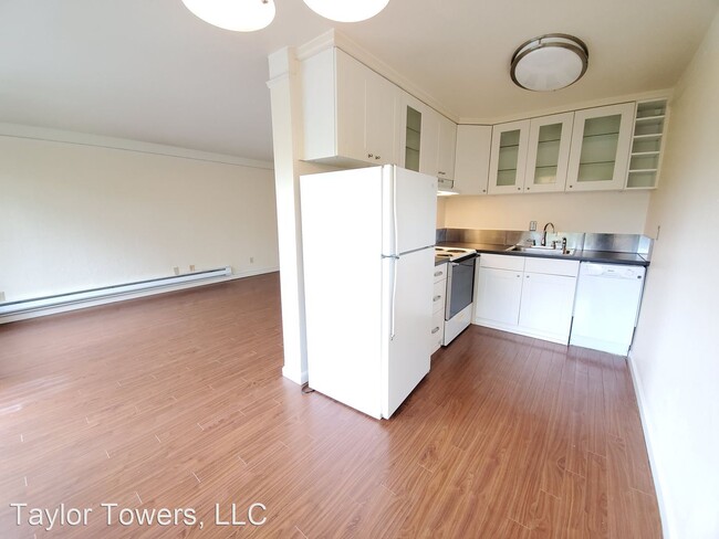 Building Photo - Taylor Towers