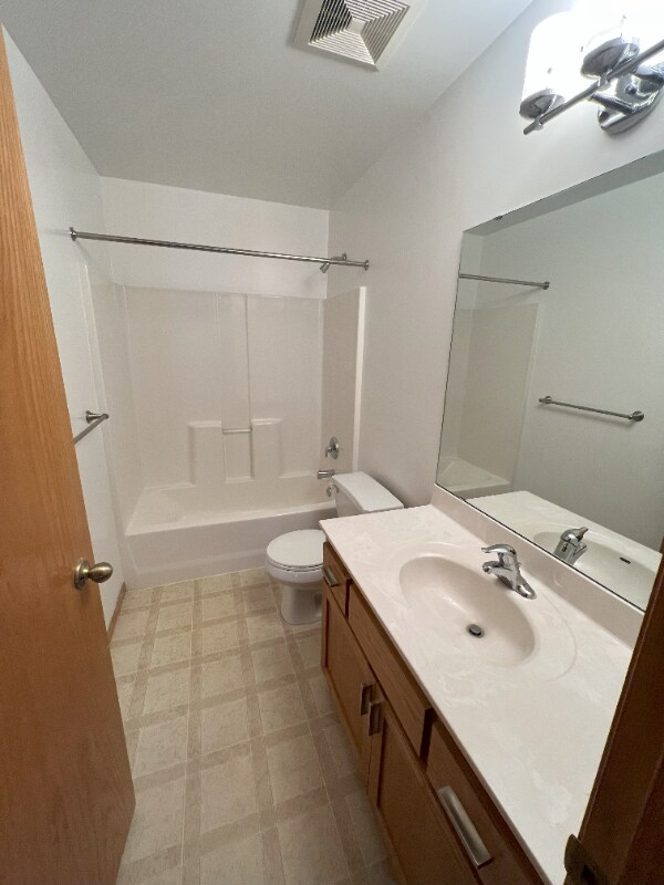 Building Photo - 54 Meadowlark Dr