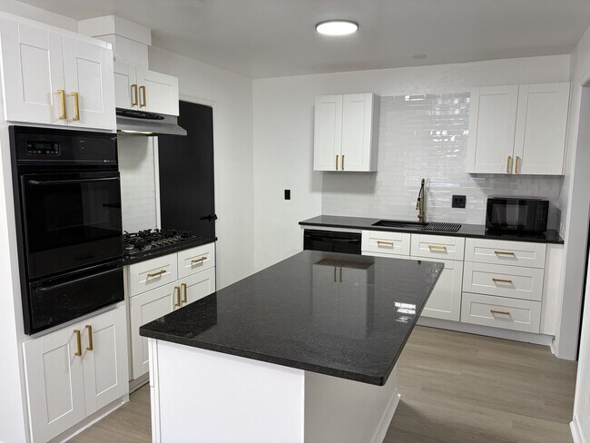 Building Photo - 5800 NW 45th St