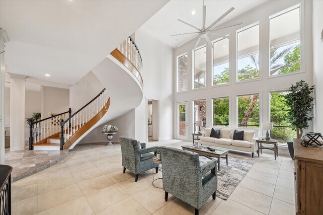 Building Photo - 14 Tredington St