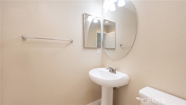 Building Photo - 5916 Wilshire Dr