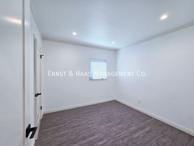 Building Photo - 2102 Nipomo Ave