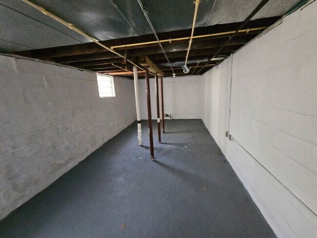 Building Photo - 876 E 149th St