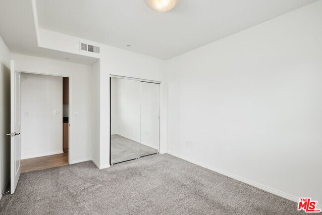 Building Photo - 1408 W Washington Blvd