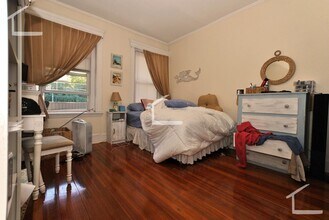 Building Photo - Huge 4 bed in Cleveland Circle