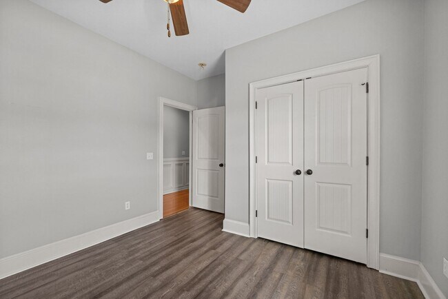 Building Photo - December special. Main-Level Living End-Unit Townhome