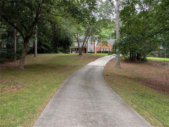Building Photo - 3004 Dogwood Ln