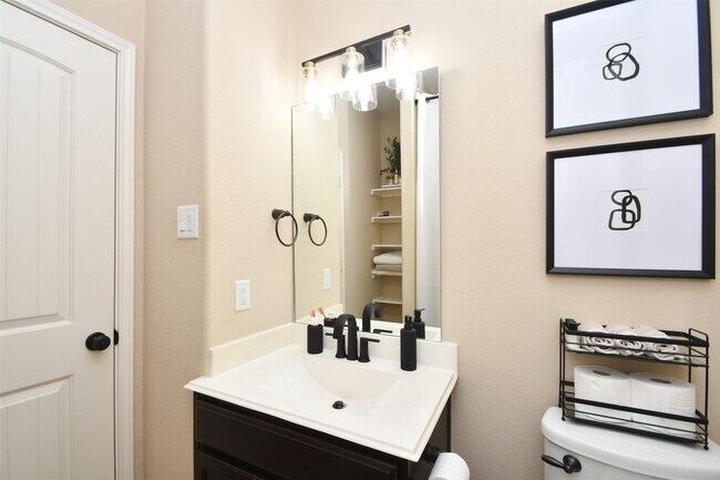 Building Photo - 24119 Via Renata Dr